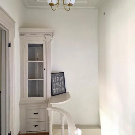 Historic Greek House With Sea View Balcony 빌라