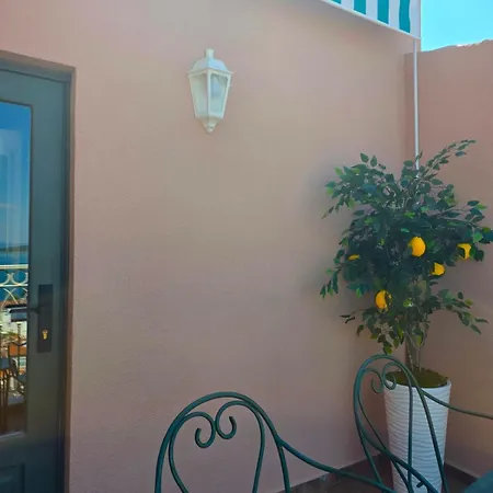 Historic Greek House With Sea View Balcony 빌라 *